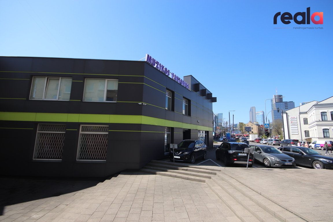 Nuomojamos patalpos Šeimyniškių g., Šnipiškėse, Vilniuje, 902.33 kv.m ploto