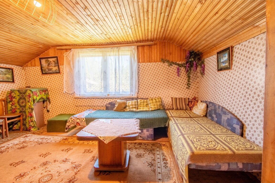 Namas, Ąžuolų al., Naujikų k.