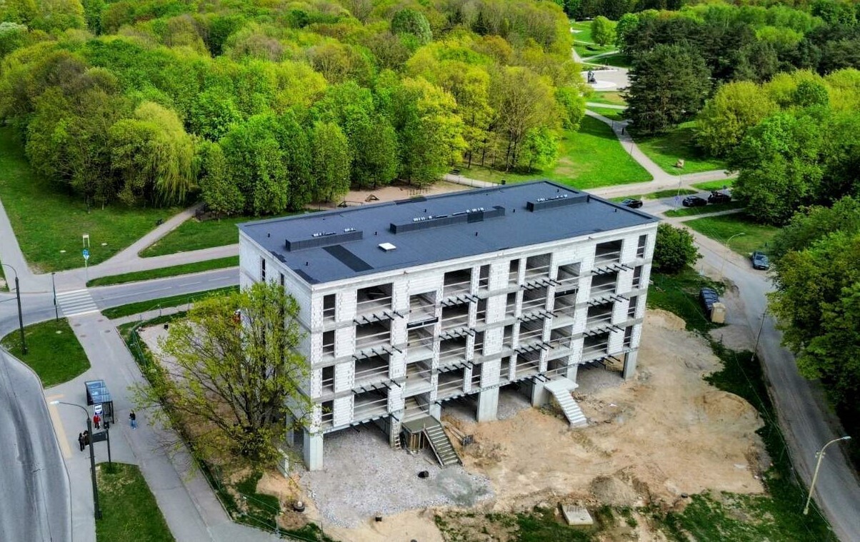 Naujas butas šalia parko