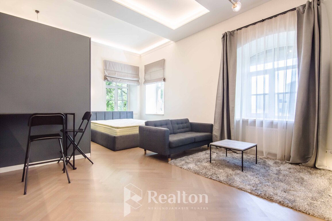 Parduodamas butas J. Basanavičiaus g., Senamiestyje, Vilniuje, 42.84 kv.m ploto-image-270591976