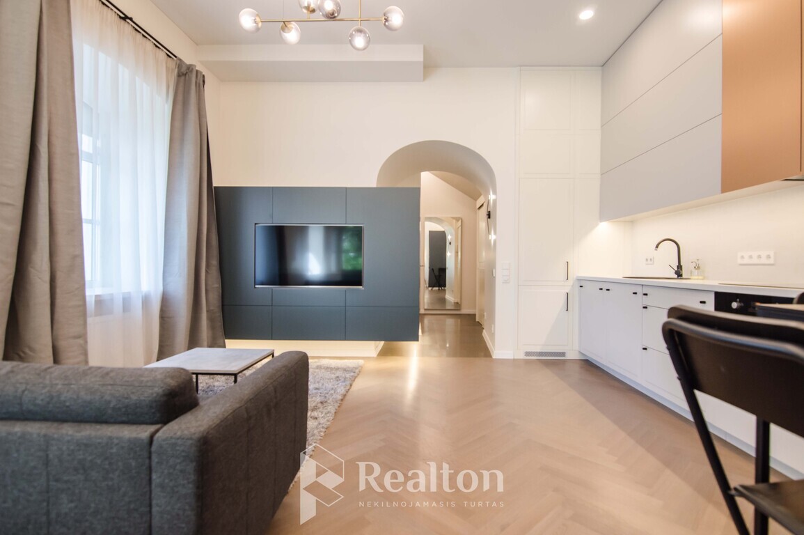 Parduodamas butas J. Basanavičiaus g., Senamiestyje, Vilniuje, 42.84 kv.m ploto-image-270591974