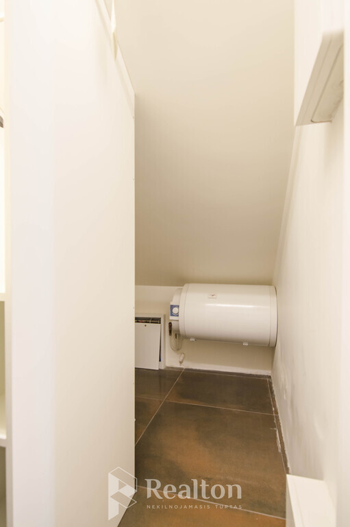 Parduodamas butas J. Basanavičiaus g., Senamiestyje, Vilniuje, 42.84 kv.m ploto-image-270591989