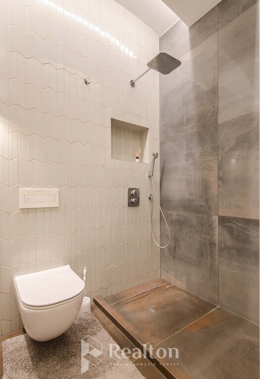 Parduodamas butas J. Basanavičiaus g., Senamiestyje, Vilniuje, 42.84 kv.m ploto-image-270591988