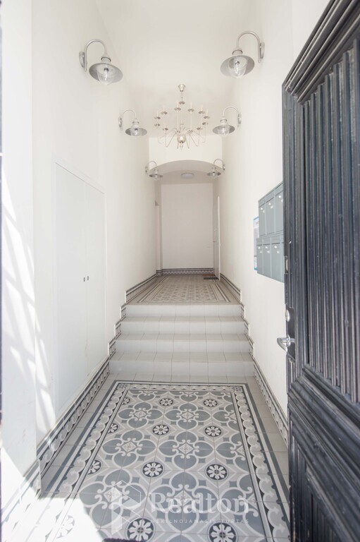 Parduodamas butas J. Basanavičiaus g., Senamiestyje, Vilniuje, 42.84 kv.m ploto-image-270591991