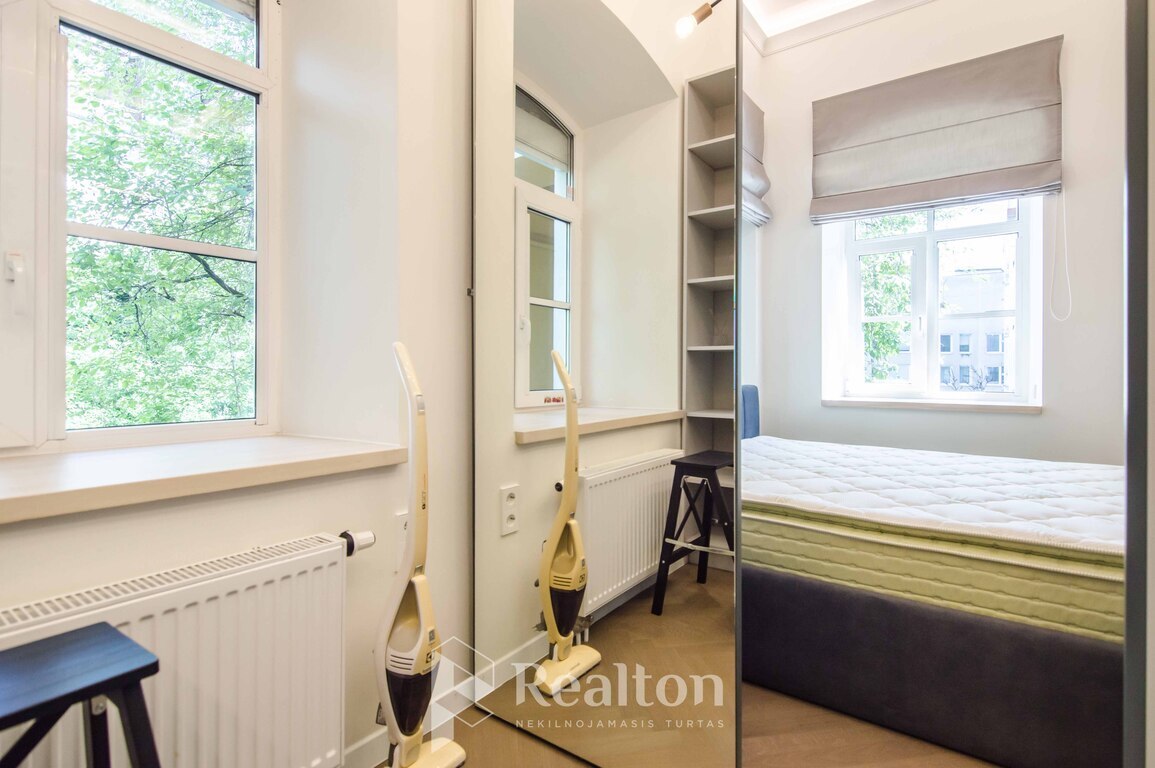 Parduodamas butas J. Basanavičiaus g., Senamiestyje, Vilniuje, 42.84 kv.m ploto-image-270591981