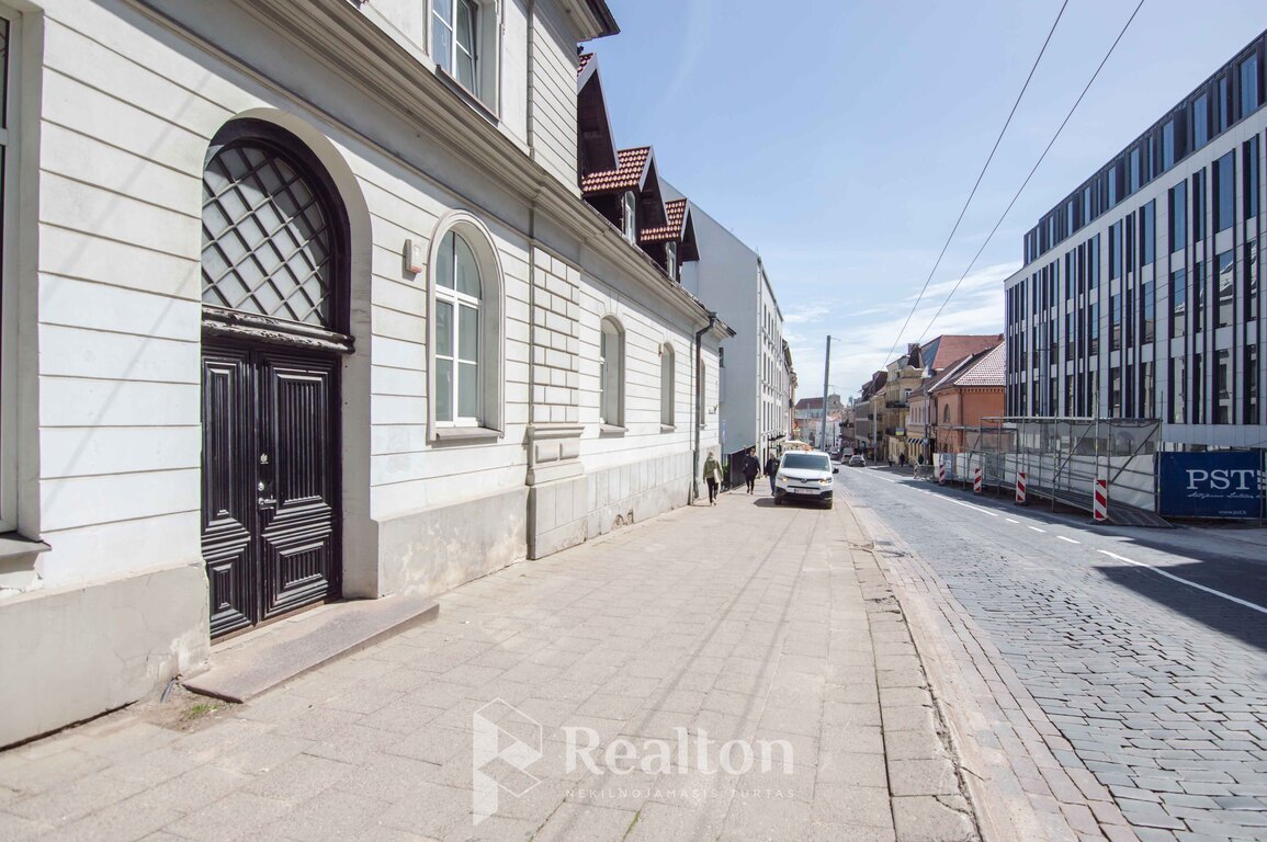 Parduodamas butas J. Basanavičiaus g., Senamiestyje, Vilniuje, 42.84 kv.m ploto-image-270591992