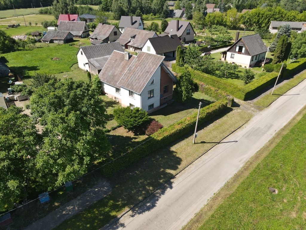 Parduodamas namas Lakštingalų g., Klausučių k., 186.97 kv.m ploto