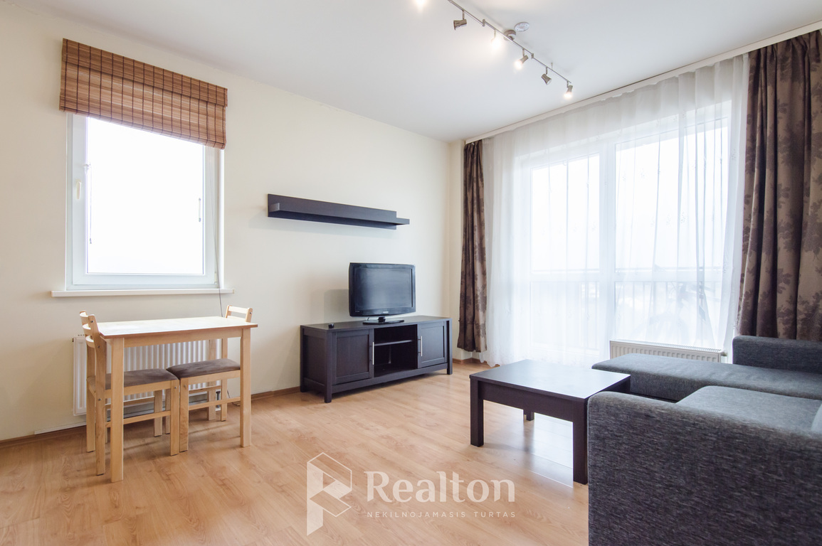 Parduodamas butas Vėtrungių g., Fabijoniškėse, Vilniuje, 45 kv.m ploto, 2 kambariai-image-270595256