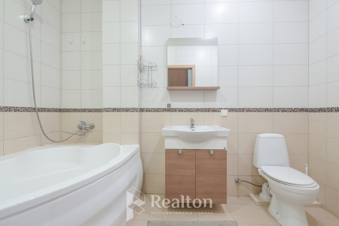 Parduodamas butas Vėtrungių g., Fabijoniškėse, Vilniuje, 45 kv.m ploto, 2 kambariai-image-270595262