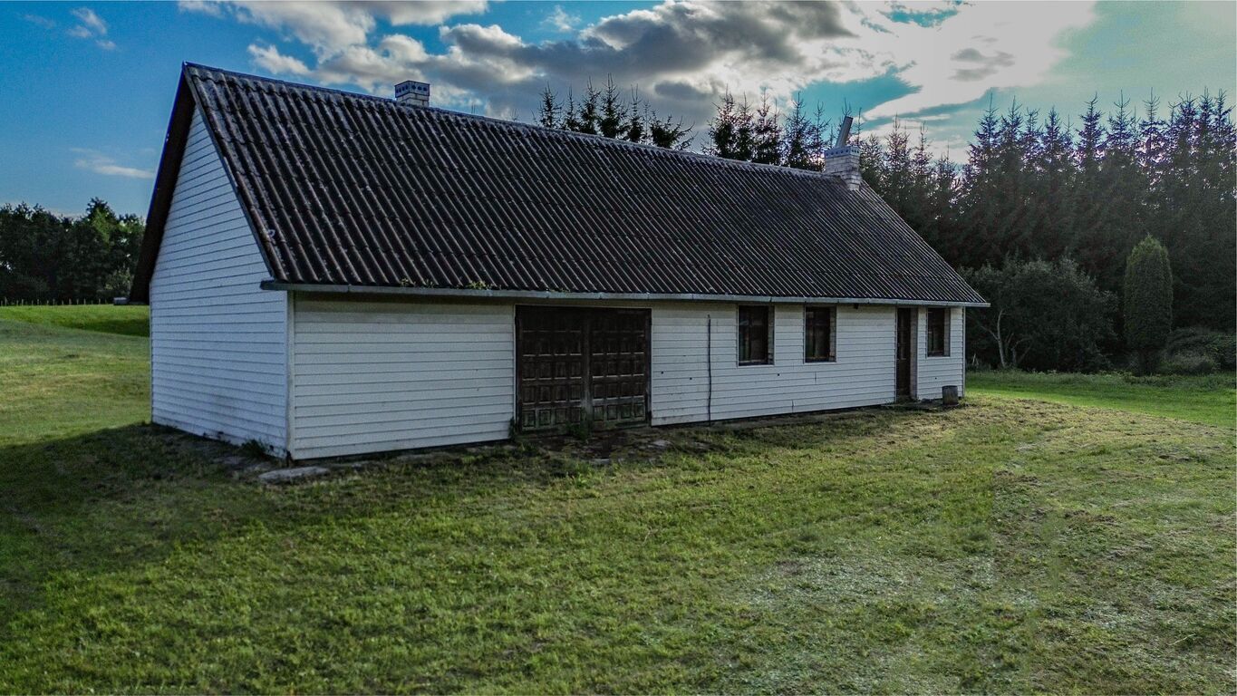 Namas, Ežero g., Aukštakalnių k.