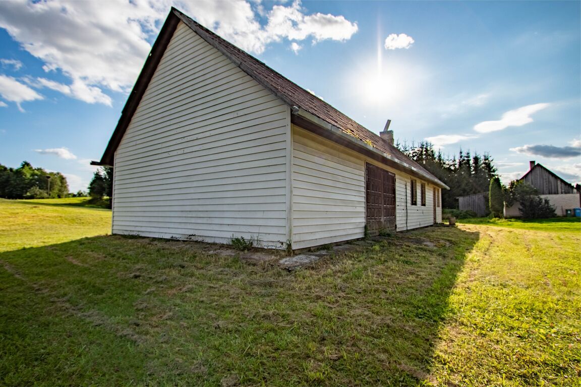 Namas, Ežero g., Aukštakalnių k.