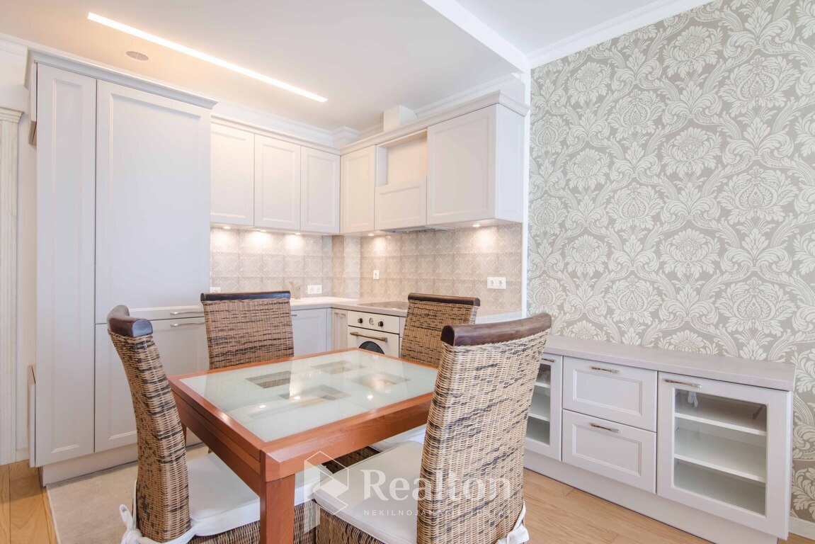 Parduodamas butas Stirnų g., Žvėryne, Vilniuje, 36.4 kv.m ploto, 2 kambariai-image-278263525