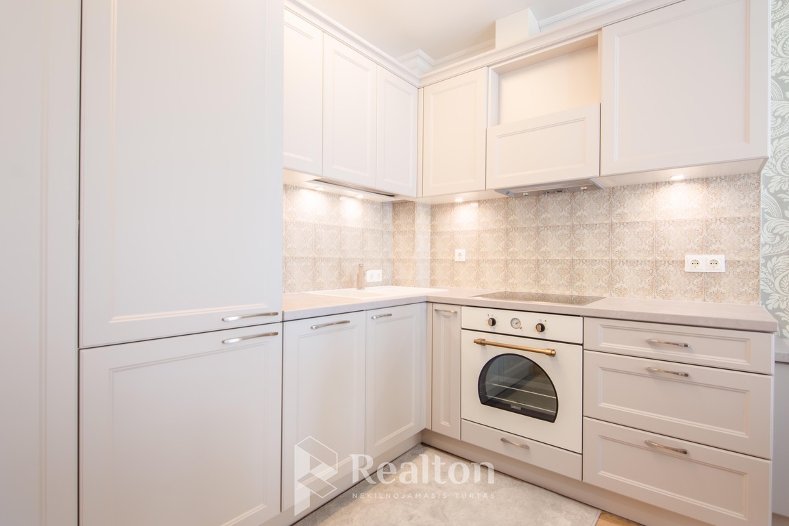 Parduodamas butas Stirnų g., Žvėryne, Vilniuje, 36.4 kv.m ploto, 2 kambariai-image-278263526