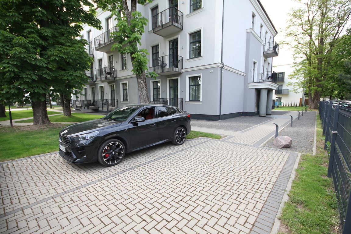 Parduodamos patalpos Betonuotojų g., Petrašiūnuose, Kaune, 50 kv.m ploto