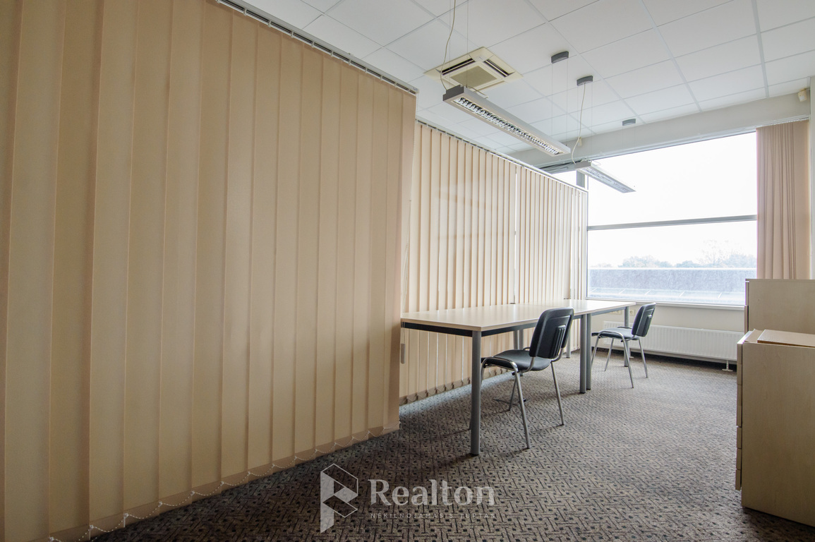 Nuomojamos patalpos Kareivių g., Žirmūnuose, Vilniuje, 62 kv.m ploto-image-270593910