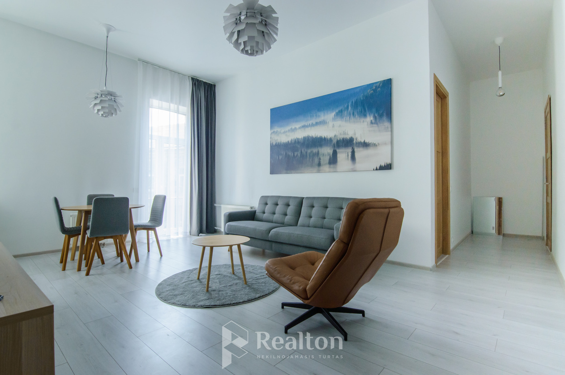 Nuomojamas butas Naugarduko g., Naujamiestyje, Vilniuje, 72 kv.m ploto-image-273540879