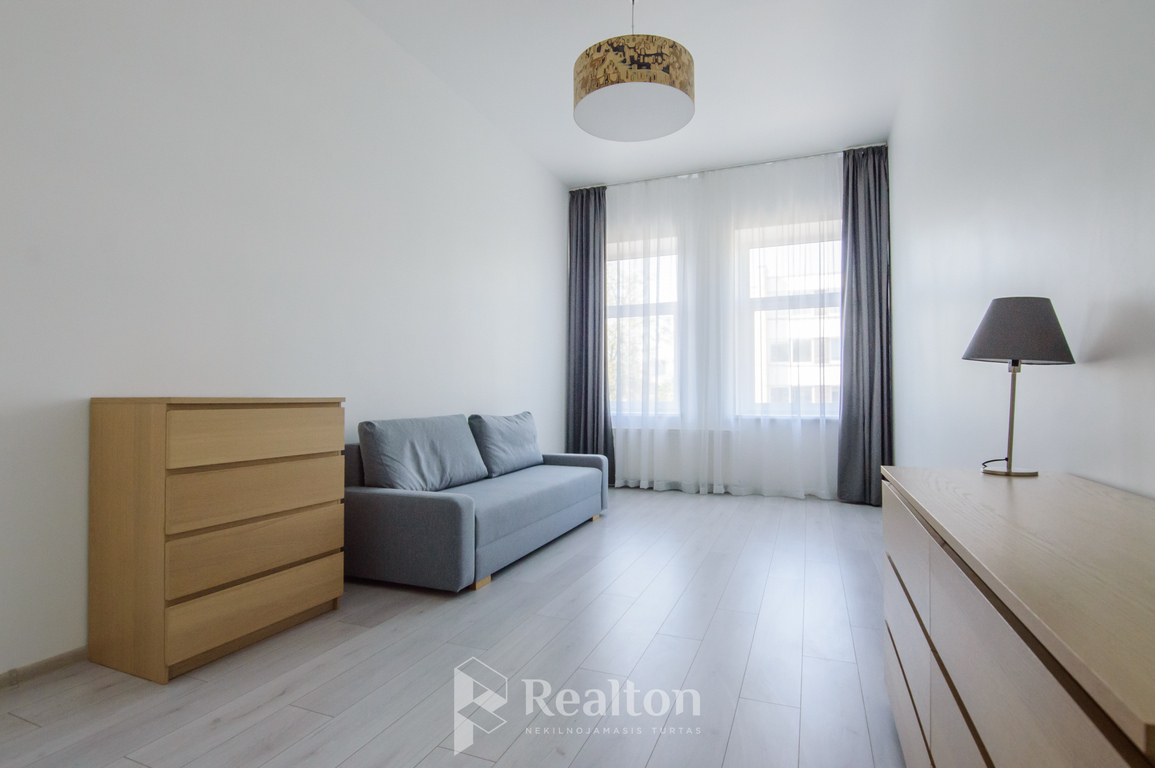 Nuomojamas butas Naugarduko g., Naujamiestyje, Vilniuje, 72 kv.m ploto-image-273540883