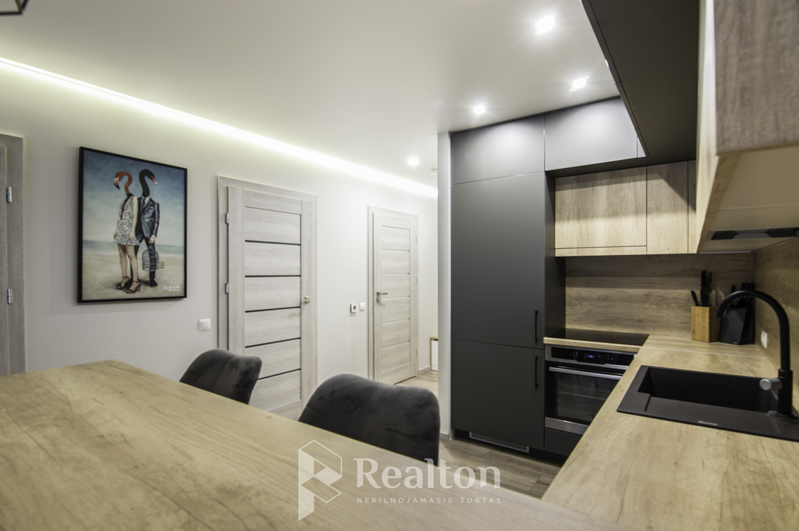 Parduodamas butas Jurgio Lebedžio g., Baltupiuose, Vilniuje, 51.68 kv.m ploto, 2 kambariai-image-273541877