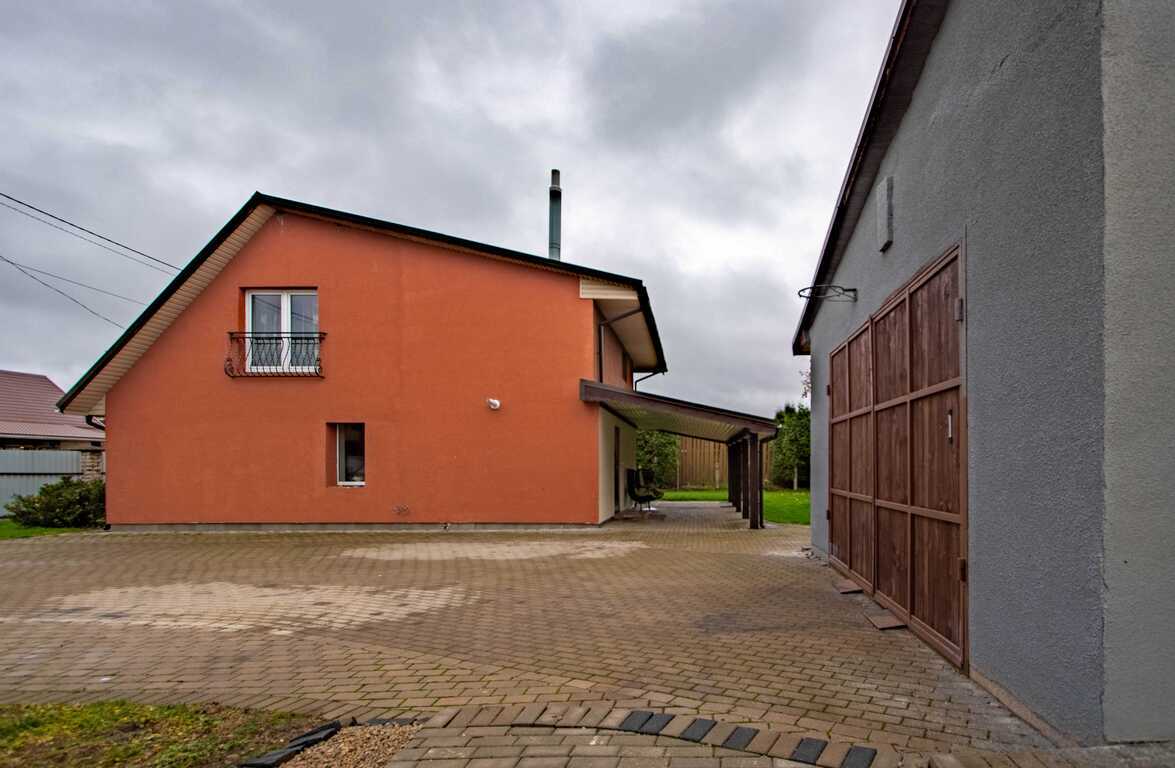 Namas, Gluosnių g., Janušavos k.