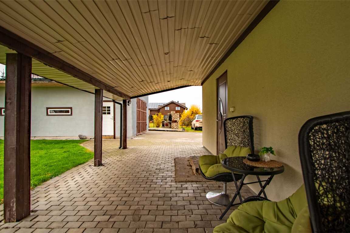 Namas, Gluosnių g., Janušavos k.