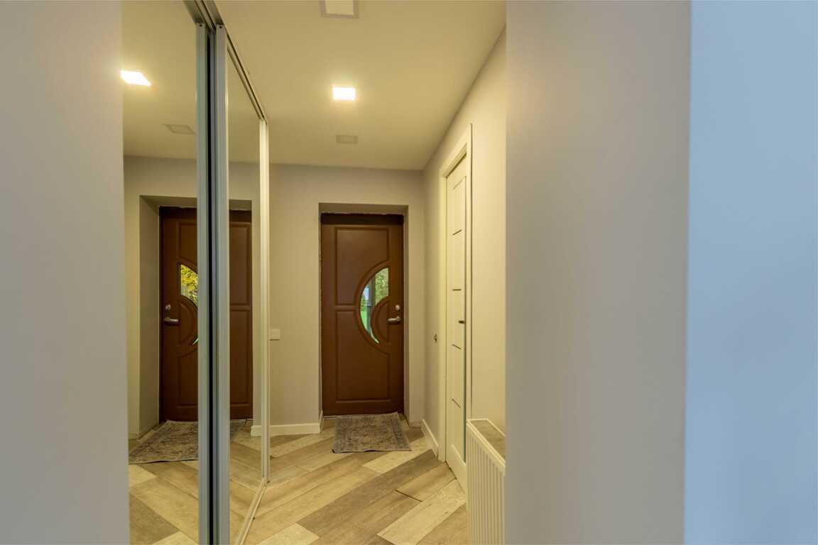 Namas, Gluosnių g., Janušavos k.