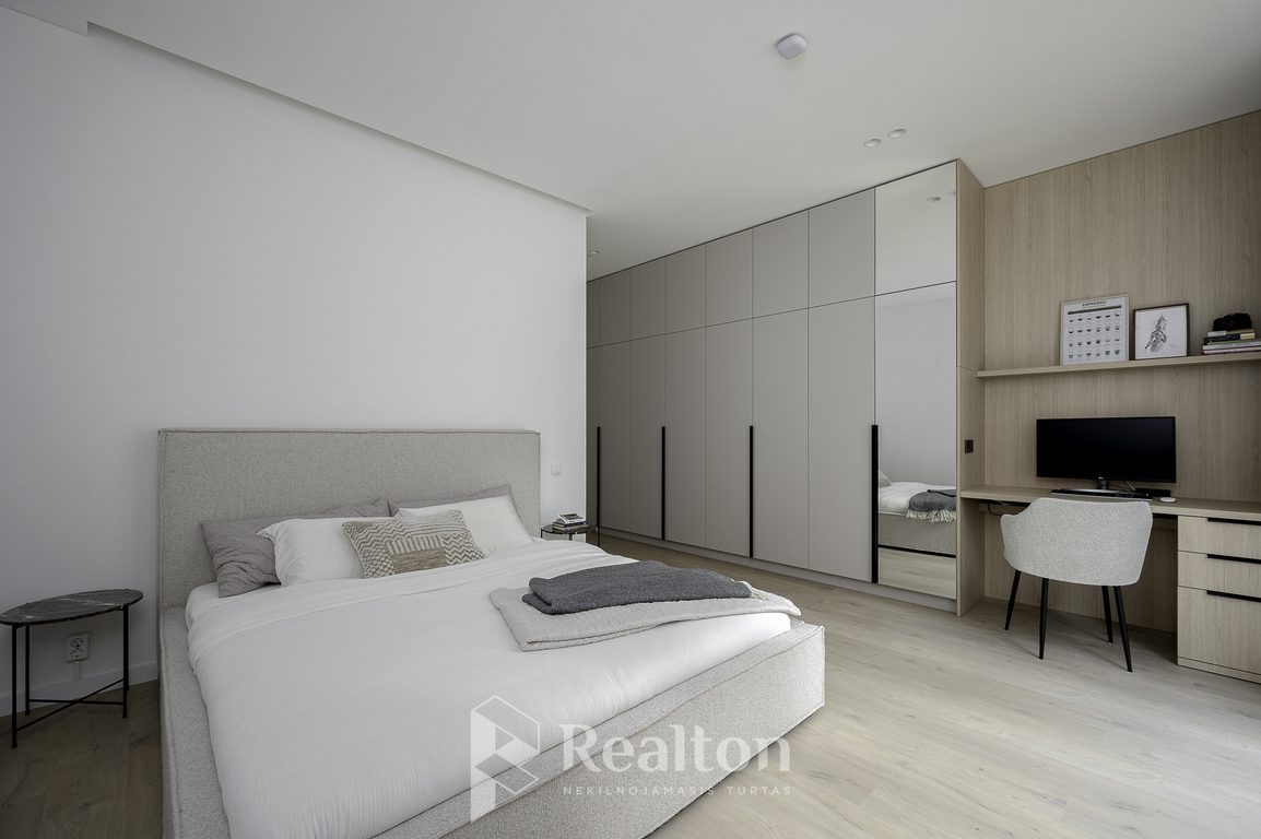 Parduodamas kokybiškai įrengtas 3 kambarių butas pušynų apsuptyje, "N41" projekte Antakalnyje!-image-273541841