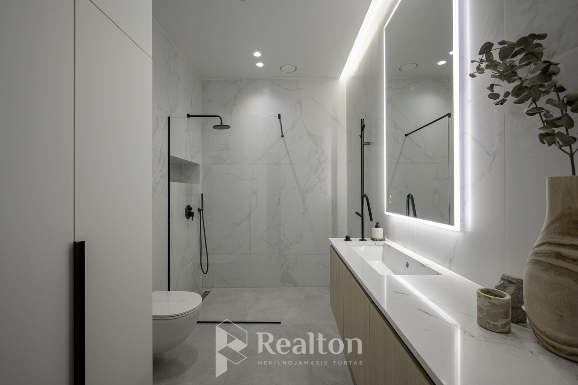 Parduodamas kokybiškai įrengtas 3 kambarių butas pušynų apsuptyje, "N41" projekte Antakalnyje!-image-273541860