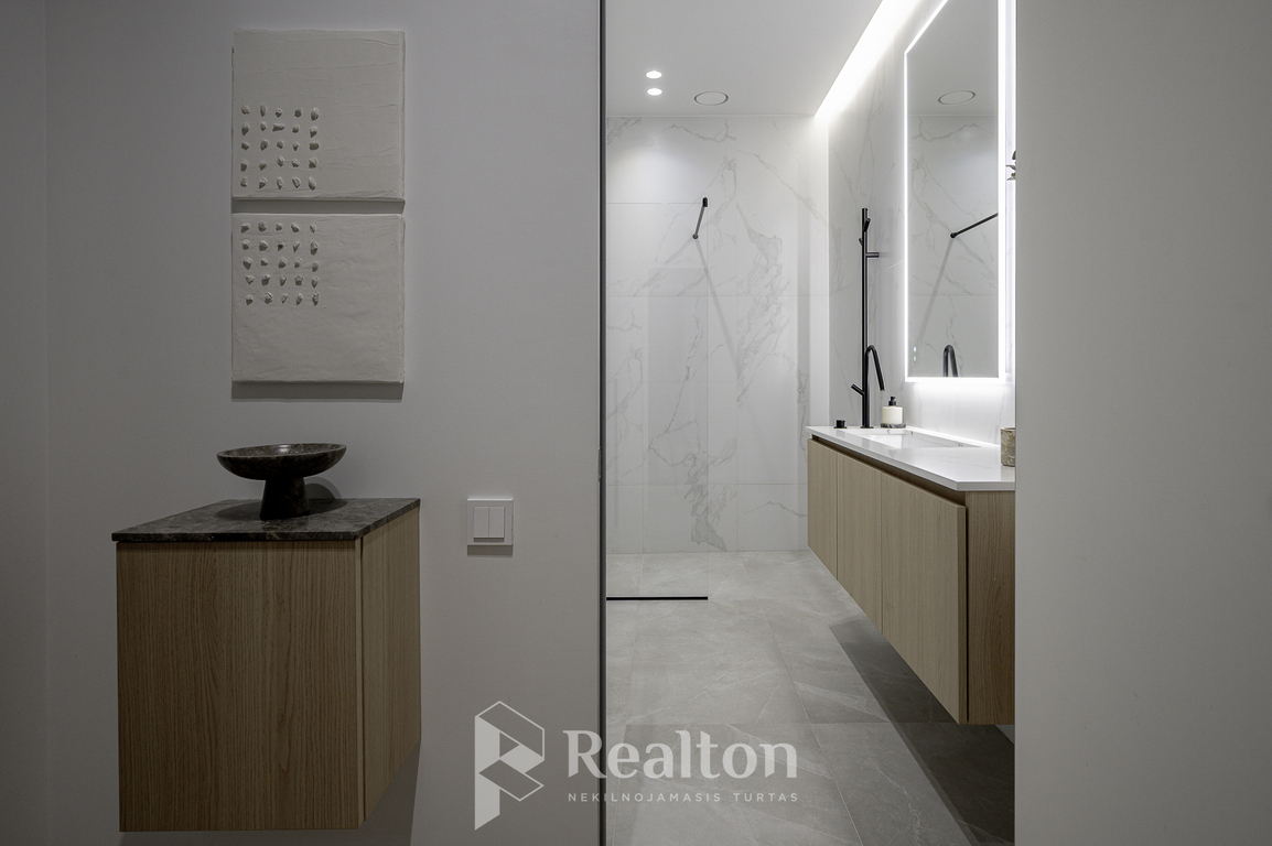 Parduodamas kokybiškai įrengtas 3 kambarių butas pušynų apsuptyje, "N41" projekte Antakalnyje!-image-273541859