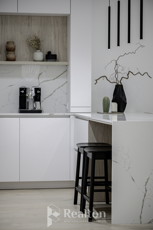 Parduodamas kokybiškai įrengtas 3 kambarių butas pušynų apsuptyje, "N41" projekte Antakalnyje!-image-273541833