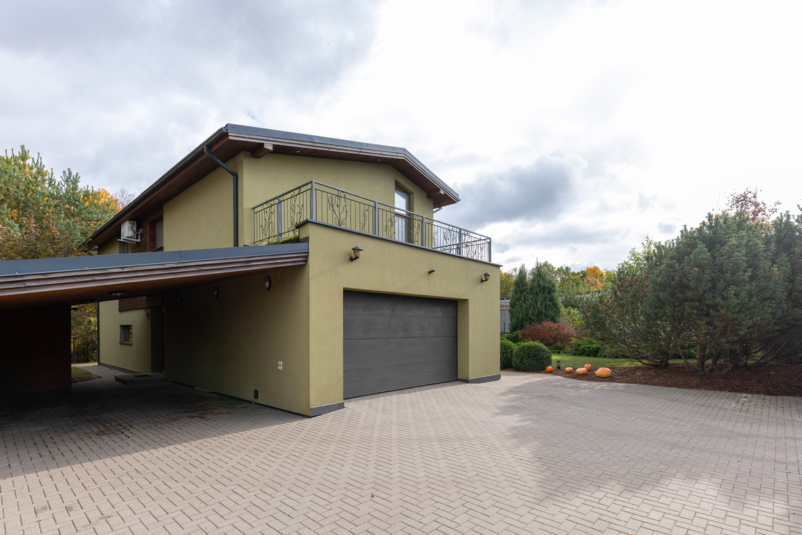 Parduodamas namas Dobiliukų tak., Akademijos mstl., 212 kv.m ploto