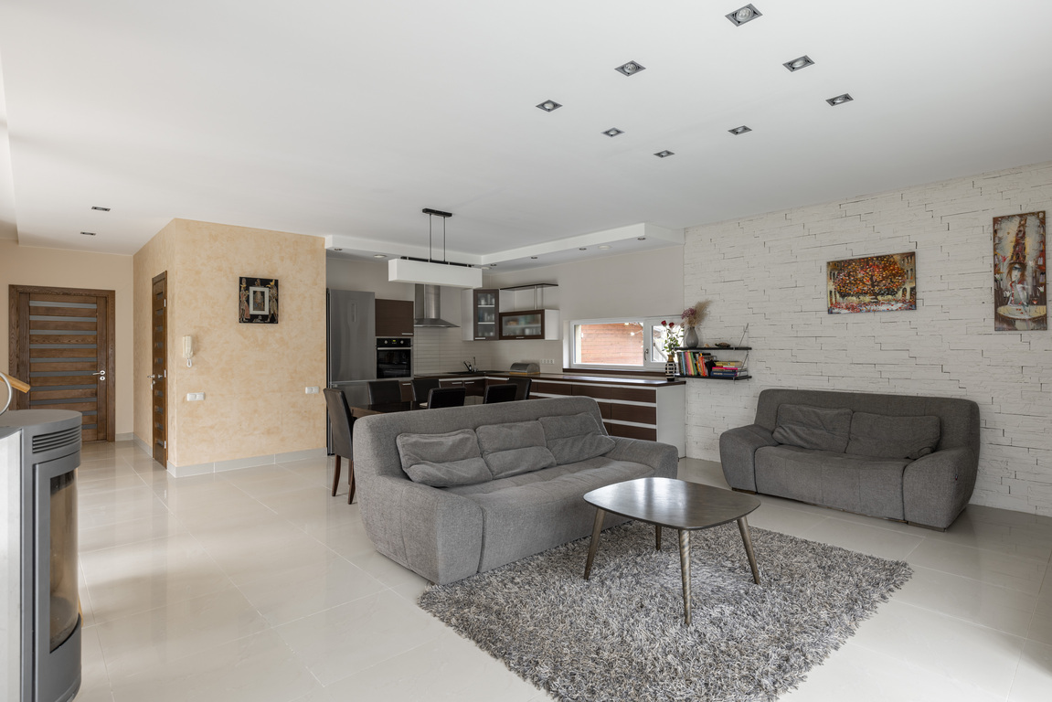 Parduodamas namas Dobiliukų tak., Akademijos mstl., 212 kv.m ploto