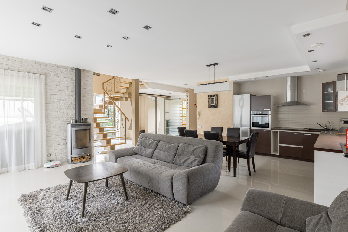 Parduodamas namas Dobiliukų tak., Akademijos mstl., 212 kv.m ploto