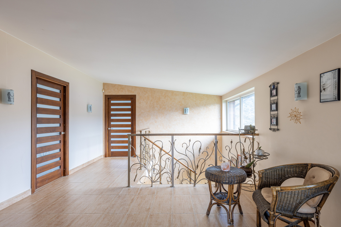 Parduodamas namas Dobiliukų tak., Akademijos mstl., 212 kv.m ploto