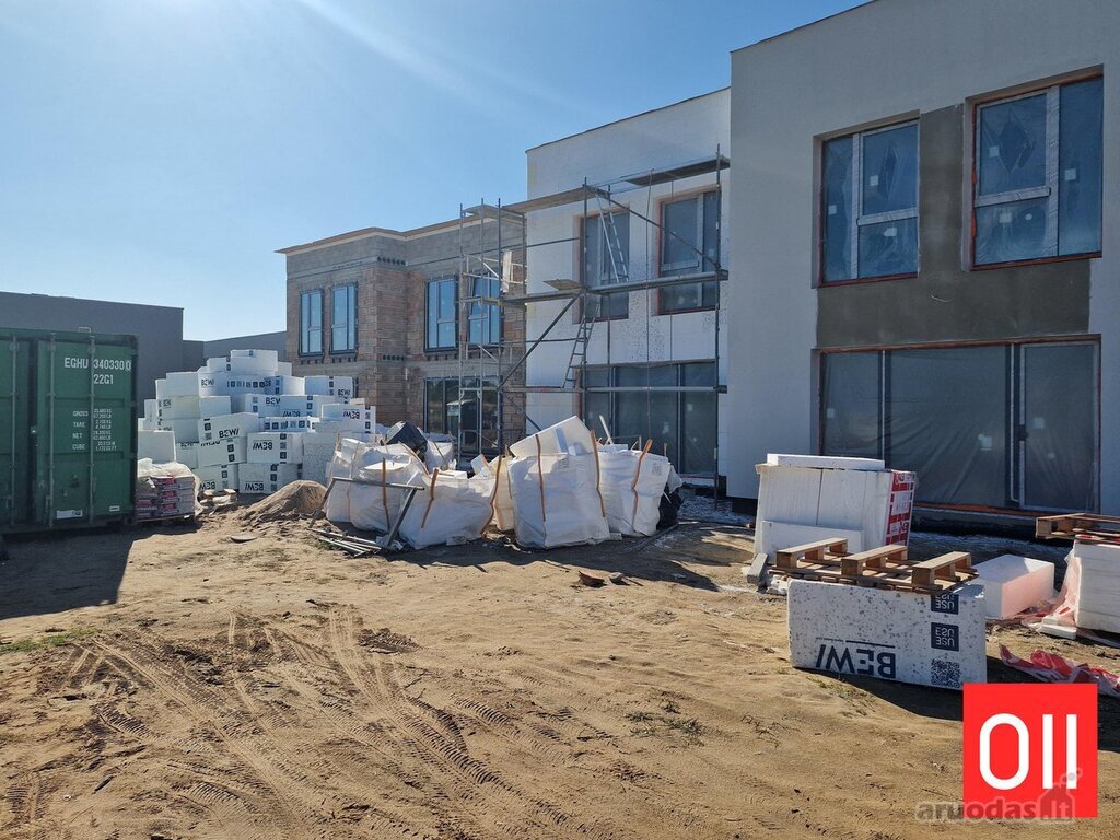 Naujas kotedžas Giraitėje