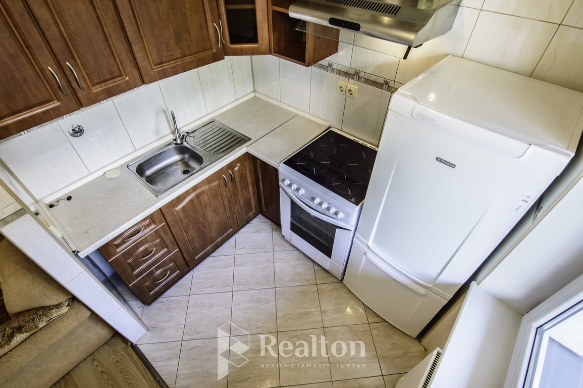 Nuomojamas 2 kambarių butas Ukmergės g. su automobilių stovėjimo aikštelė su šlagbaumu!-image-278266254