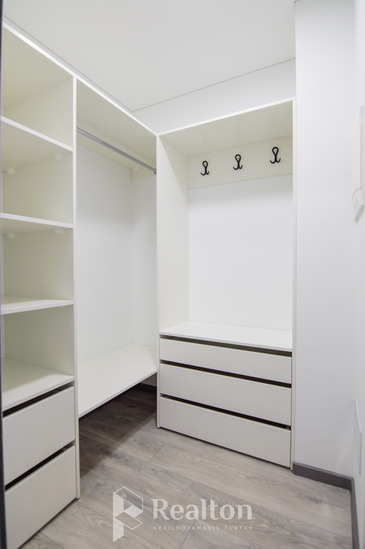 Nuomojamas butas Pulko g., Žirmūnuose, Vilniuje, 34 kv.m ploto-image-278266358