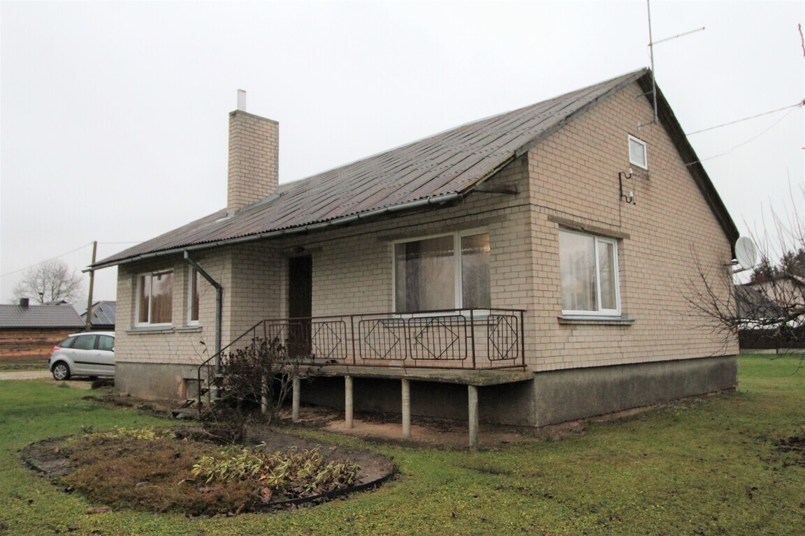 Beržų g. 1, Ustukių k.