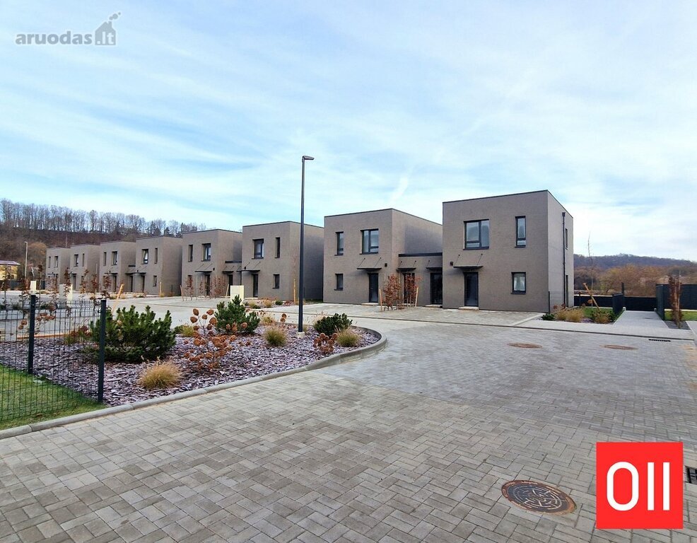 Kotedžas prie upės Kaune