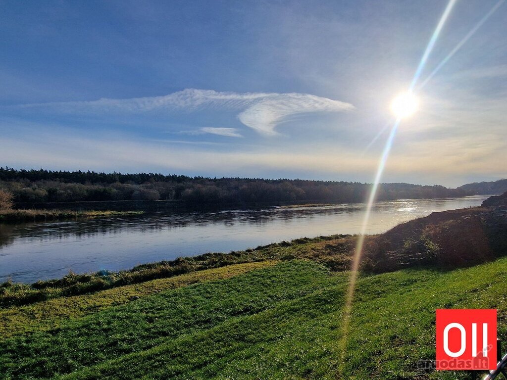 Kotedžas prie upės Kaune