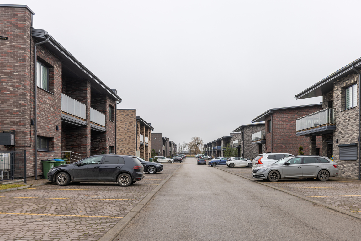 Parduodamas butas 9-ojo Forto g., Šilainiuose, Kaune, 60 kv.m ploto