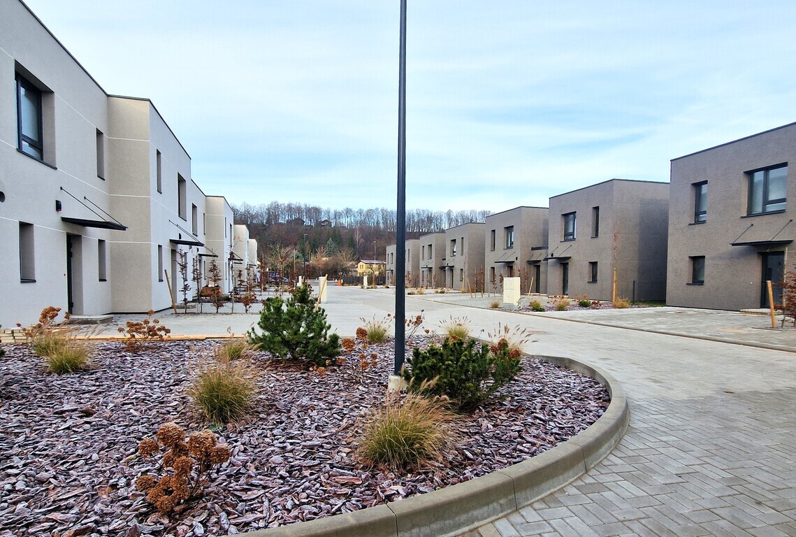 Naujas kotedžas Kaune, šalia Neries upės