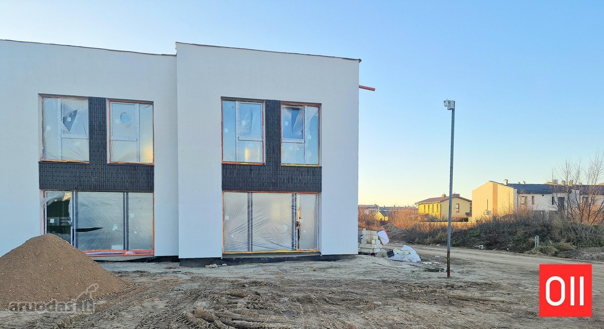 Naujas kotedžas Giraitėje