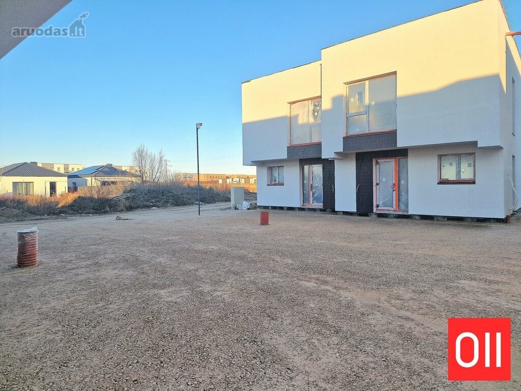 Naujas kotedžas Giraitėje