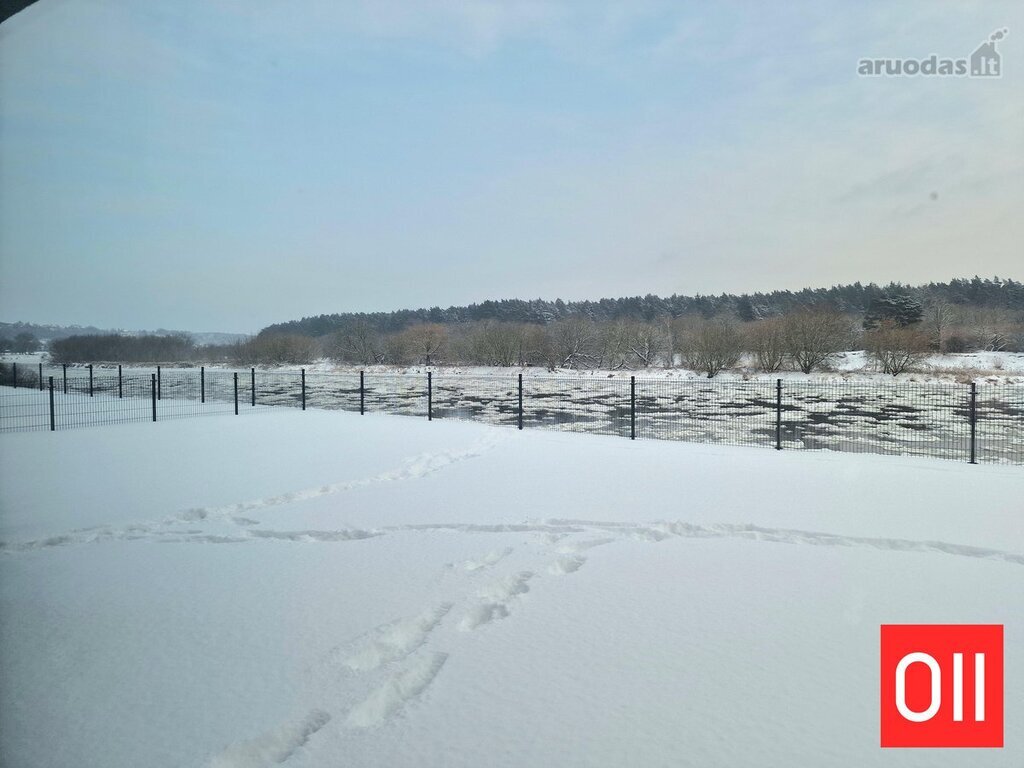 Naujas namas su garažu ant upės kranto Kaune