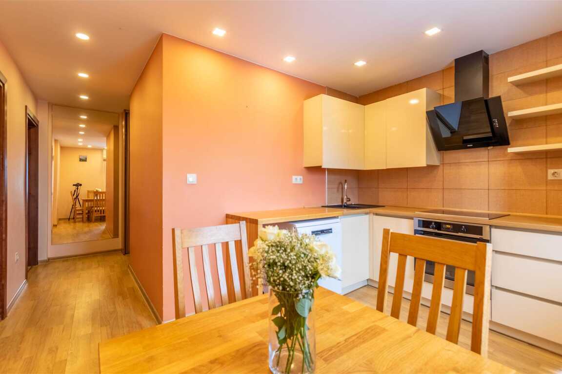 Butas, Pajuostės pl., Panevėžio m.