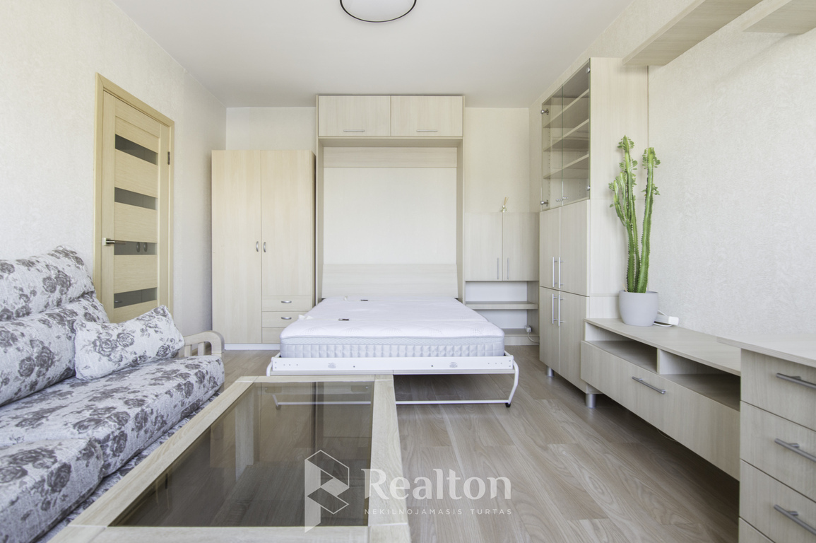 Nuomojamas tvarkingas 1 kambario butas Pilaitėje!-image-280160470