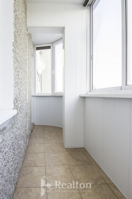 Nuomojamas tvarkingas 1 kambario butas Pilaitėje!-image-280160473