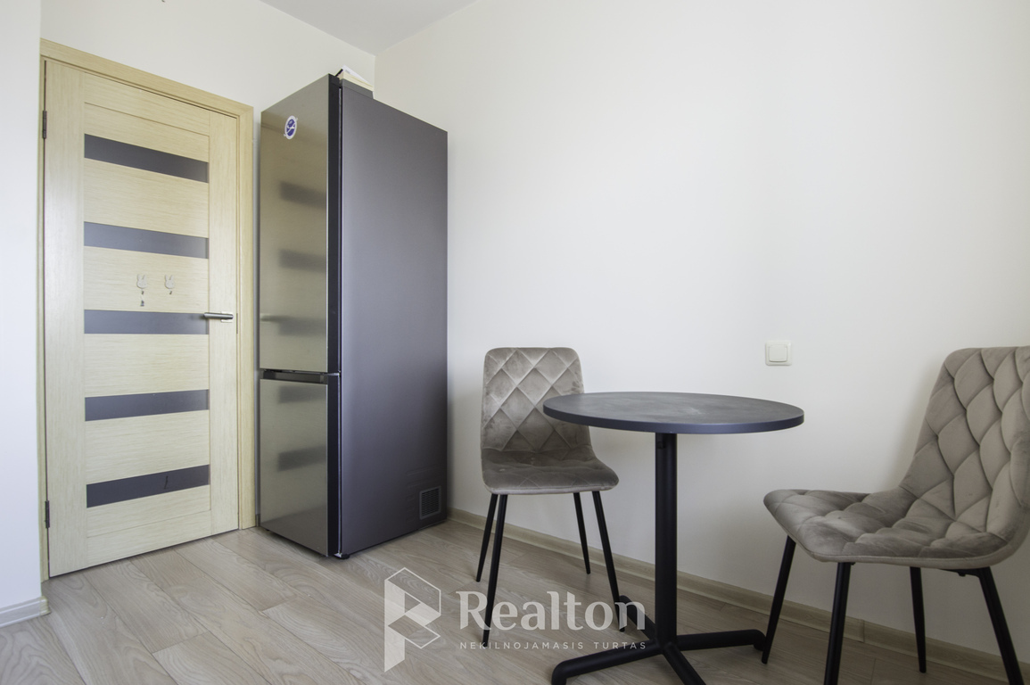 Nuomojamas tvarkingas 1 kambario butas Pilaitėje!-image-280160476