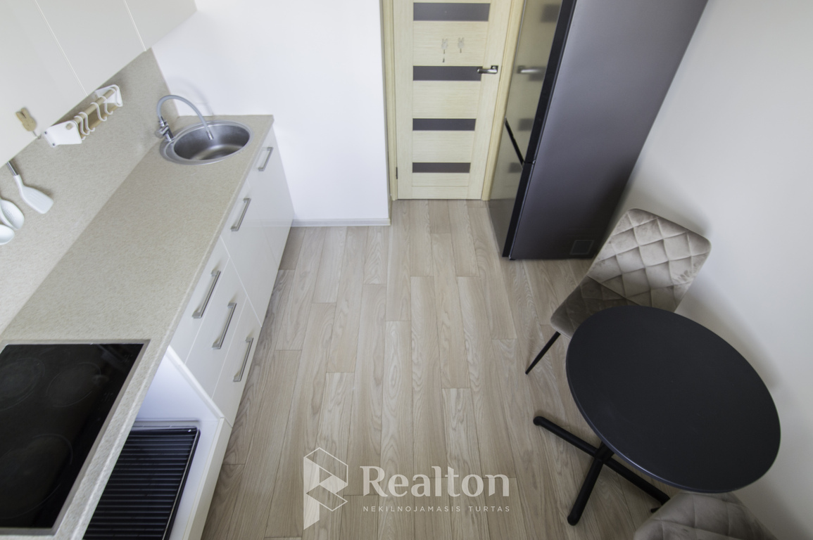 Nuomojamas tvarkingas 1 kambario butas Pilaitėje!-image-280160475