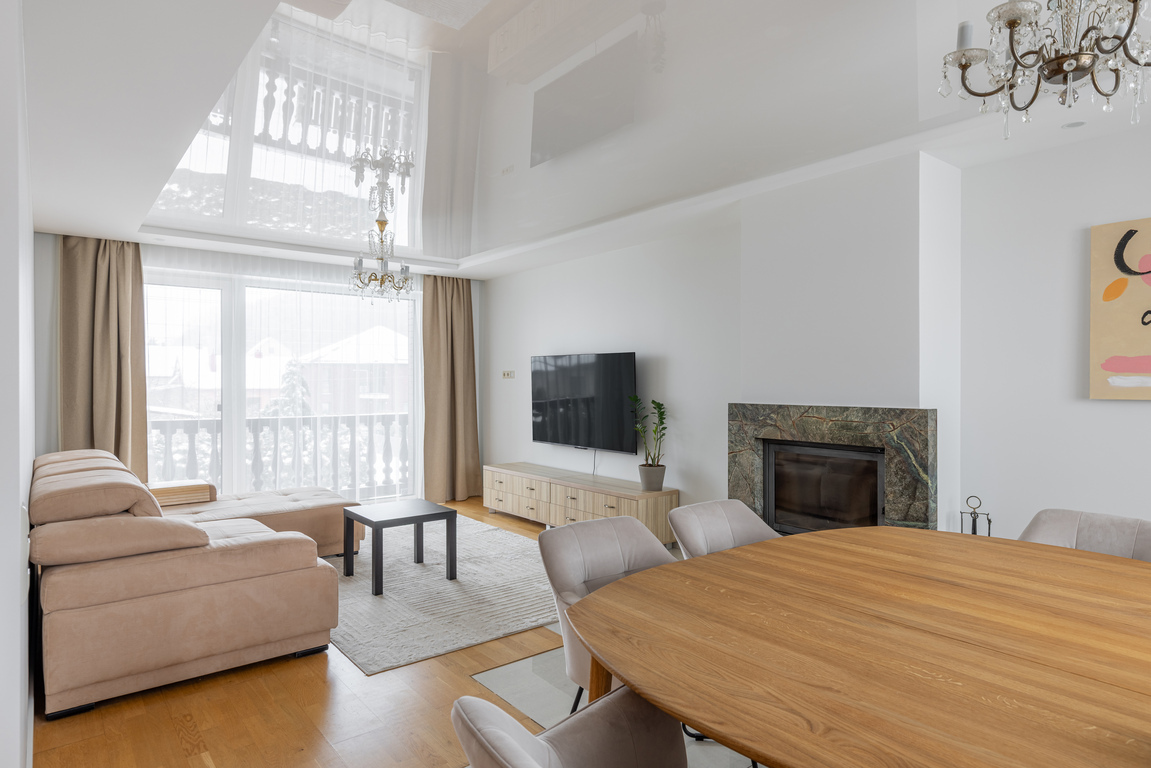 Parduodamas butas 174.3 kv.m ploto